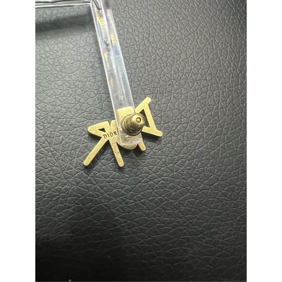 ⚡CLOSET CLEAR-OUT: PRICE DROP⚡ Dior gold tone earrings - Picture 6 of 7